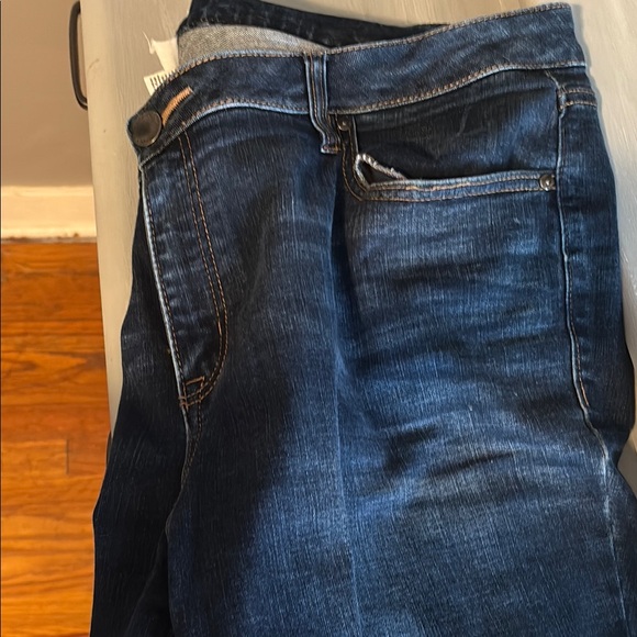 Distressed Blue Jeans - Picture 6 of 6